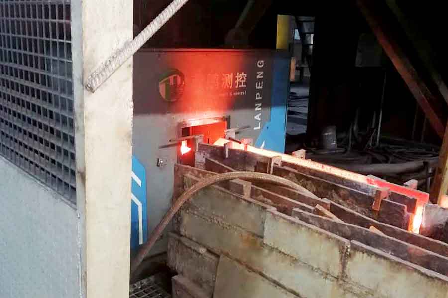 定制測(cè)寬測(cè)厚測(cè)長(zhǎng)儀 一臺(tái)儀器測(cè)三種數(shù)據(jù)